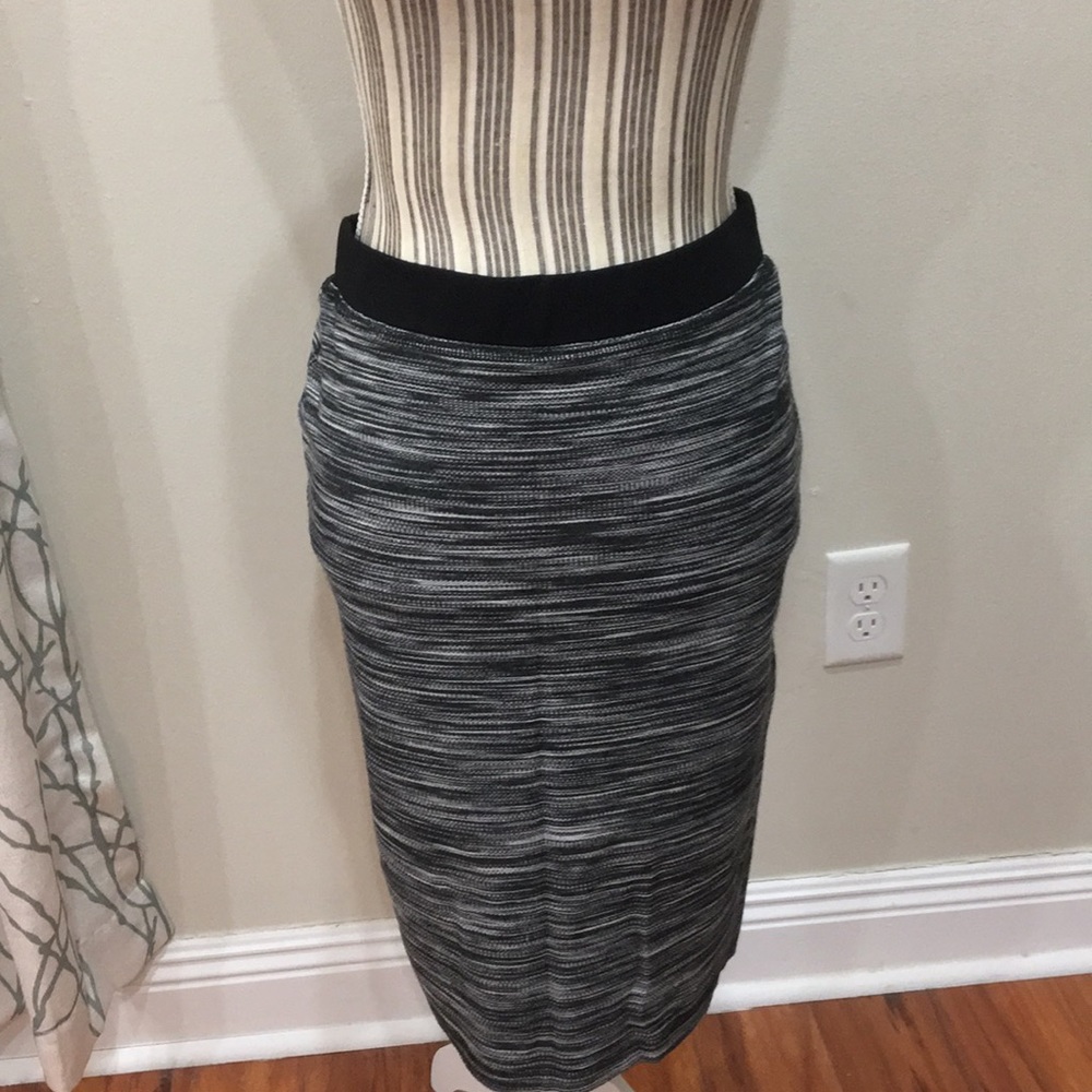 Trina Turk stretch pencil skirt M